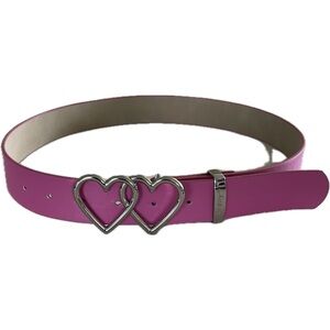 Betsy Johnson, cute fuchsia double heart belt